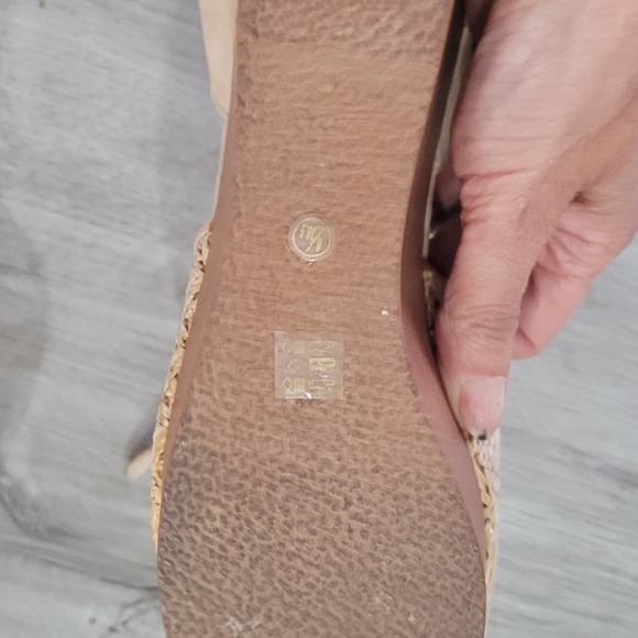 Women's Clogs - Picture 11 of 16